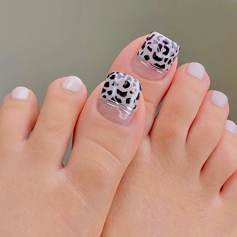 Stylish 24pcs Press on Toe Nails