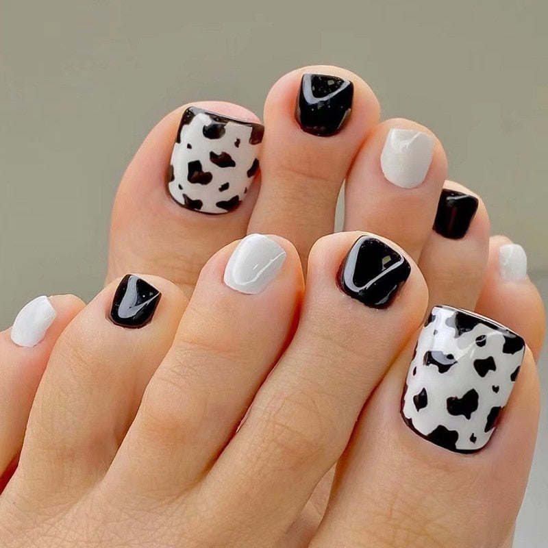 Stylish 24pcs Press on Toe Nails