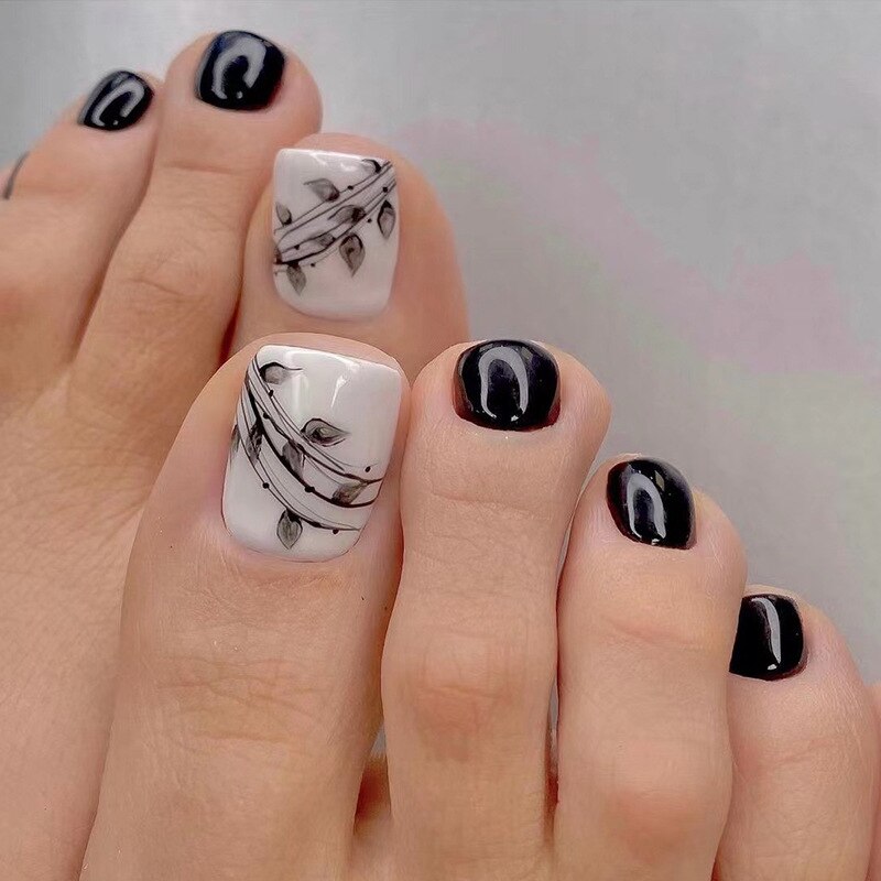 Stylish 24pcs Press on Toe Nails